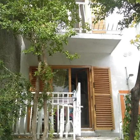 Restovic Apartamento