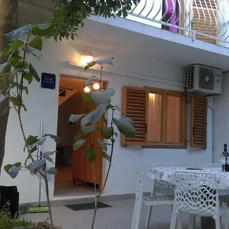 Restovic Apartamento Bol